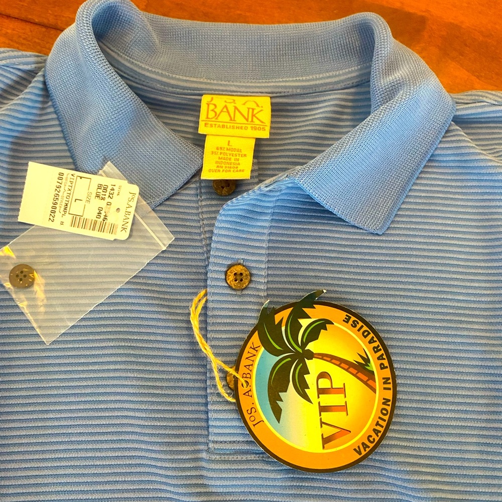 Man’s golf shirt